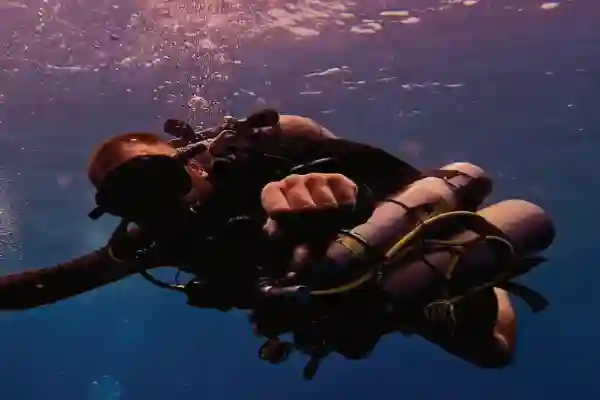 Tec-Taucher an Stufen-Dekostopp bei Training, Koh Chang