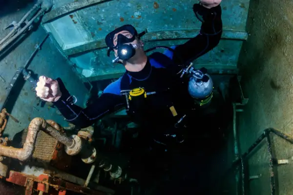 TDI Advanced Wreck Diver – เชี่ยวชาญการดำน้ำโอเวอร์เฮด